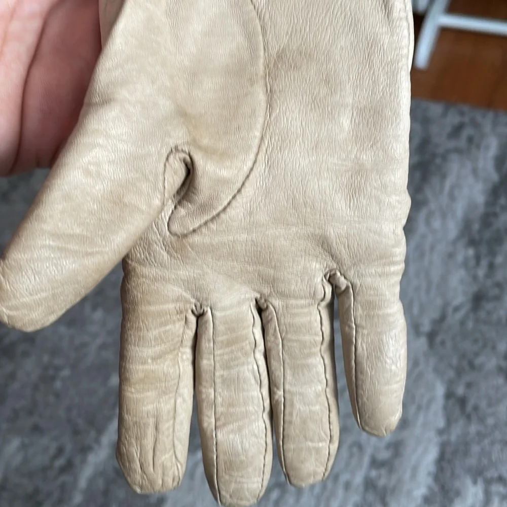 3 for $25! Antonio Murolo vintage Cream Leather Gloves‎